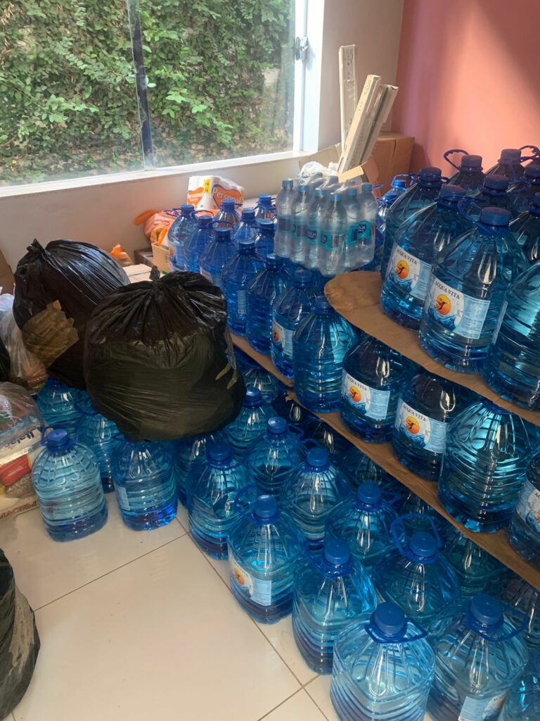 Valparaisenses abraçam campanha de morador em prol ao Rio Grande do Sul