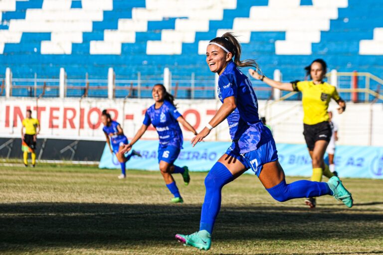 Futebol feminino da AD Taubaté enfrenta o Bahia pela Série A2