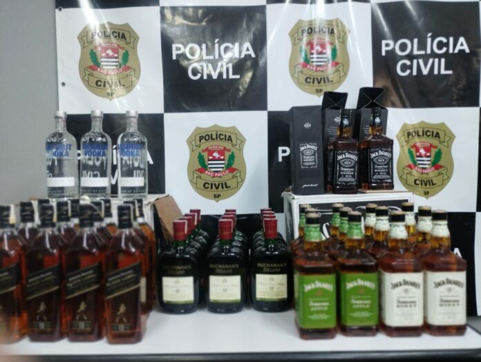 Consumo de bebidas falsificadas traz riscos à saúde; saiba identificar Consumo de bebidas falsificadas traz riscos à saúde; saiba identificar