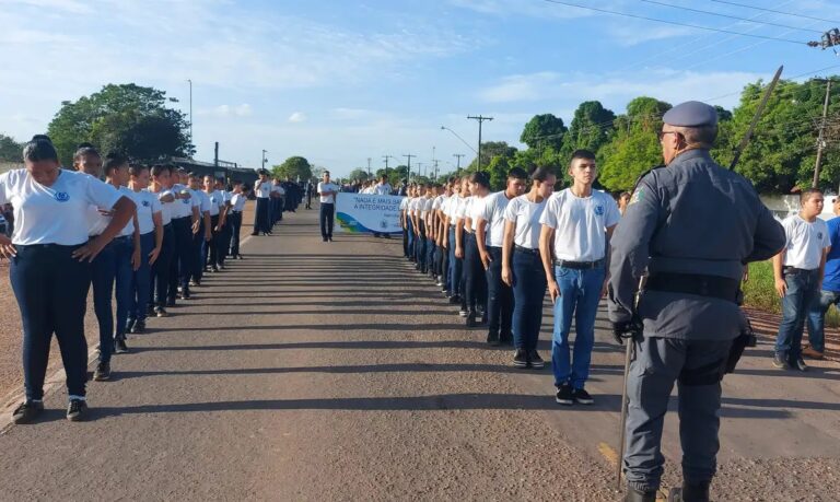 Projeto que cria Escola Cívico-Militar proposto pelo Governo de SP é aprovado na Alesp