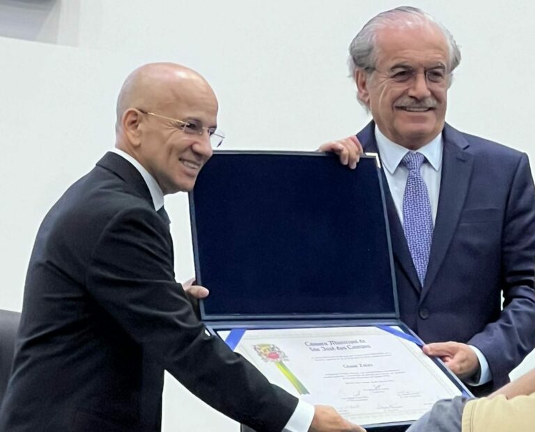 Chaim Zaher recebe título de Cidadão de São José dos Campos
