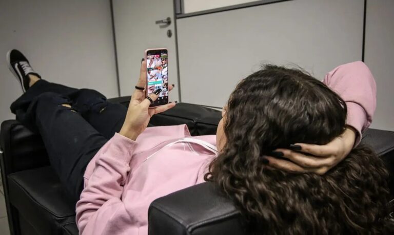 Número de jovens que não estudam nem trabalham cresce para 5,4 milhões