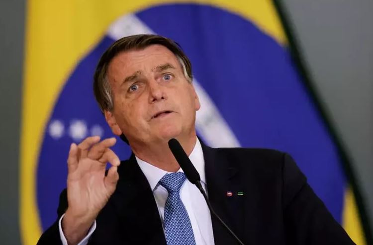 Congresso mantém veto de Bolsonaro sobre crime de fake news em massa