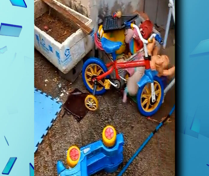 Creche clandestina é interditada; oito crianças no local