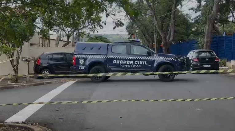 Mulher é encontrada morta dentro da própria casa em Paulínia; marido é suspeito e está foragido