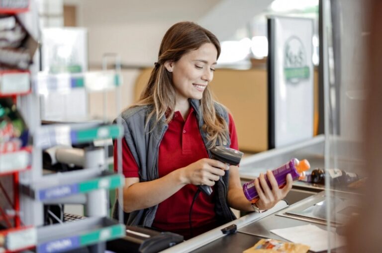 Supermercado oferece vagas de emprego em Valinhos