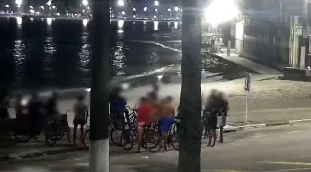 Quadrilha assalta e agride vítimas em orla da praia de São Vicente mas é apreendida durante fuga; VÍDEO