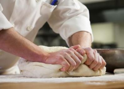 Fundo Social de Solidariedade de Santos disponibiliza 50 vagas para curso de padaria artesanal