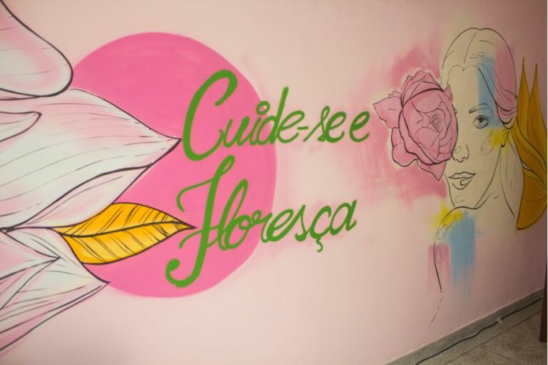 Desafios da maternidade: Programa de acolhimento às mães vicentinas prioriza rede de apoio e acompanhamento terapêutico