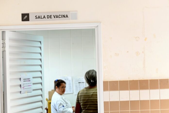 Medida visa ampliar assistência e reduzir a demanda para hospitais e UPAs. Medida visa ampliar assistência e reduzir a demanda para hospitais e UPAs.