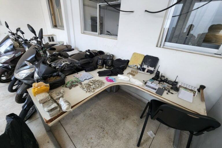 Dois homens morreram e um foi preso após confronto com policiais militares em Santos