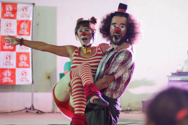 Artistas circenses chegam à Guzolândia neste sábado; confira