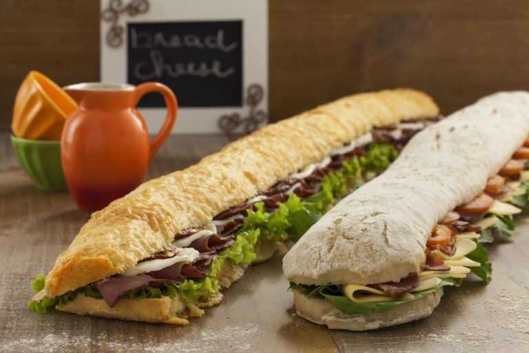 Quer reunir os amigos? Aprenda a fazer um lanche italiano