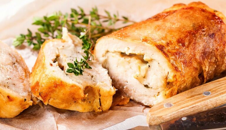 Prático e saudável: veja como fazer um rocambole de frango