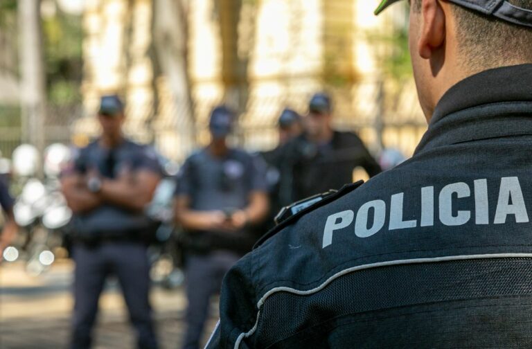 Quadrilha suspeita de assalto à residências em Peruíbe é presa