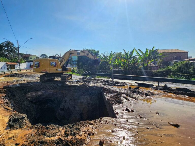 Reparo de adutora é concluído em Jacareí; cerca de 20 bairros ficaram sem água