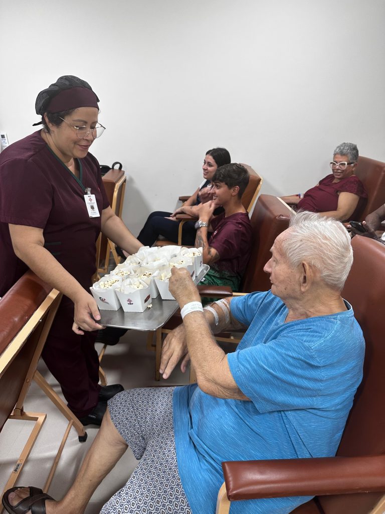Hospital Beneficência Portuguesa realiza sessão de cinema para pacientes