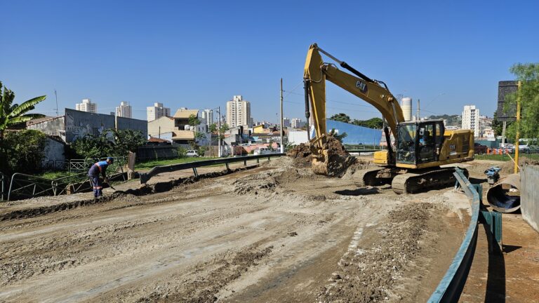 rompimento adutora jacareí