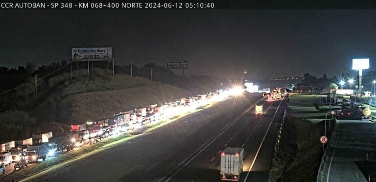 Bandeirantes segue com trânsito intenso após acidente