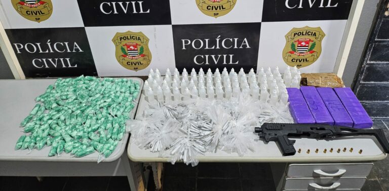 Homem diz receber dinheiro para guardar drogas em casa e é preso em Guarujá