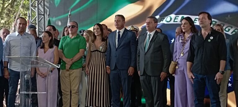 Governador Tarcísio cumpre agenda na Baixada Santista e faz anúncios importantes: distrito turístico de Santos e Museu Ferroviário