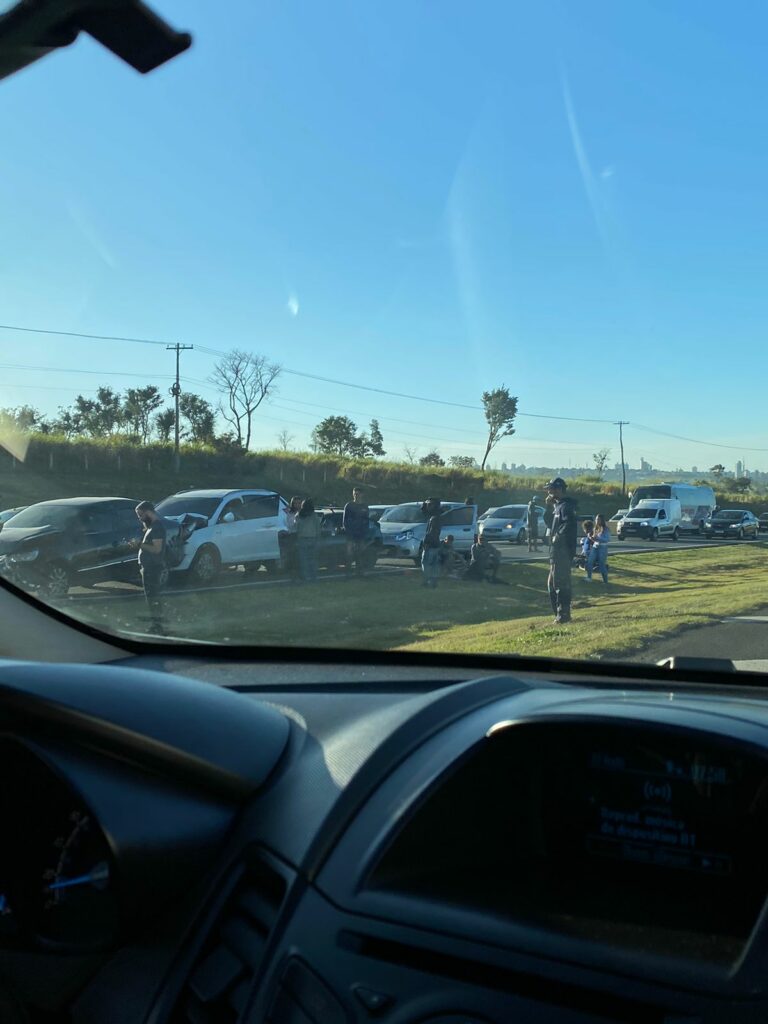 Novo engavetamento na Anhanguera envolve 8 veículos