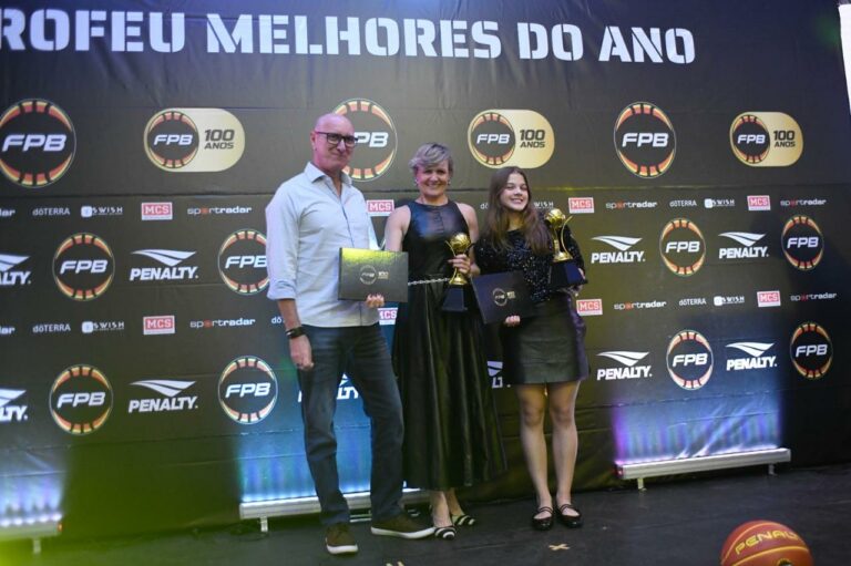 Araçatubenses são premiadas no Melhores do Ano do basquete