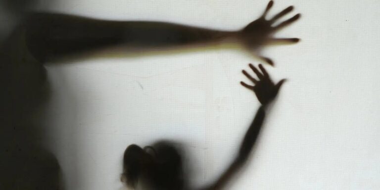 Violência sexual representa 49,6% das violações contra meninas de 10 a 14 anos