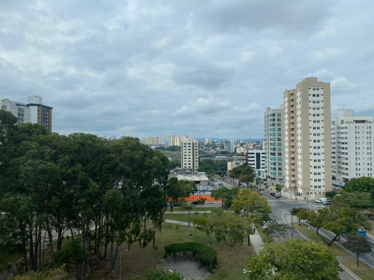 Três frentes frias derrubam temperaturas na região nesta semana