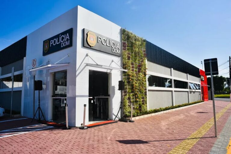 Mulher é presa por agredir a própria mãe que gritava por socorro em Praia Grande