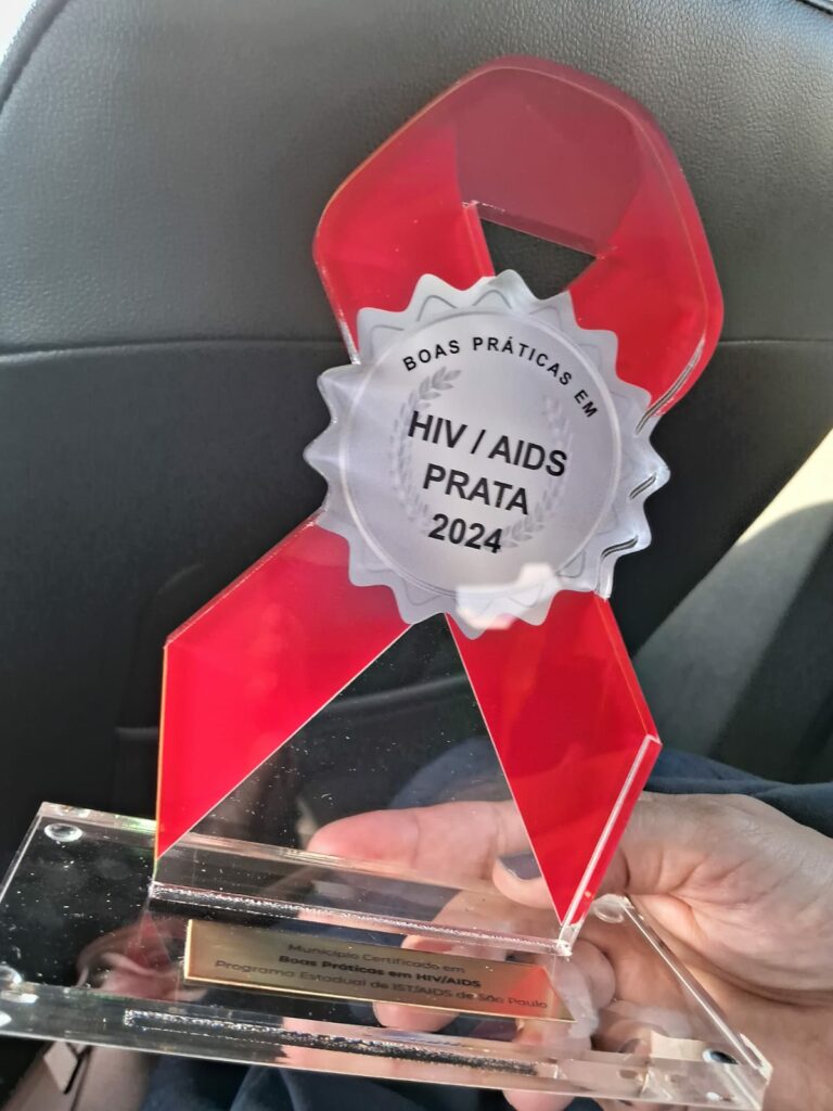 Araçatuba recebe selo Prata por Boas Práticas em HIV/AIDS em 2024