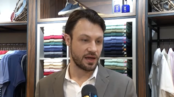 A roupa que você usa para buscar uma nova oportunidade de trabalho conta na hora da contratação; Veja o que diz especialista