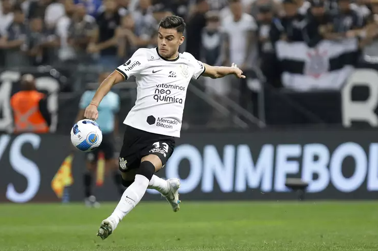 Perto do Atlético-MG, Fausto Vera se despede de companheiros no Corinthians