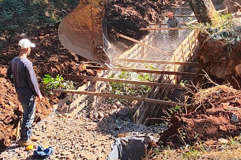 Obra no córrego Retiro Saudoso será concluída em julho, promete prefeitura
