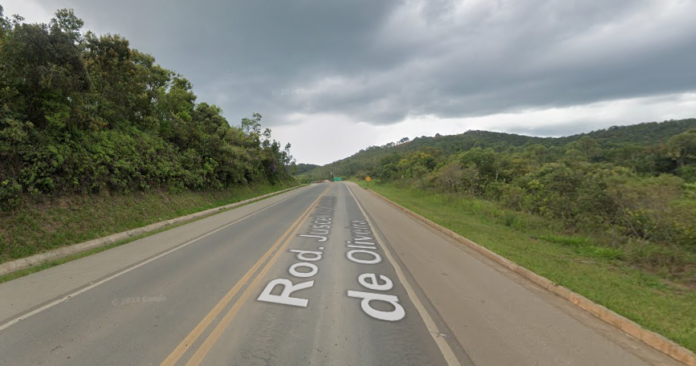 Homem morre e duas pessoas ficam feridas em acidente na BR-459