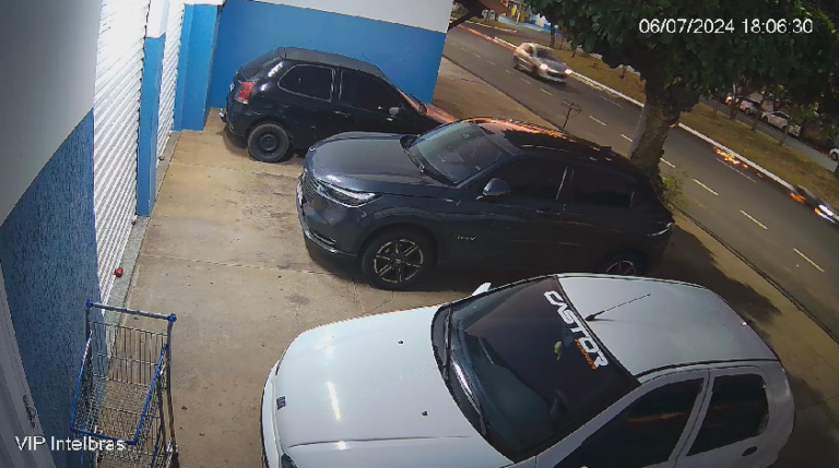 VÍDEO: Idosa de 77 anos morre ao ser atropelada enquanto tentava atravessar rua