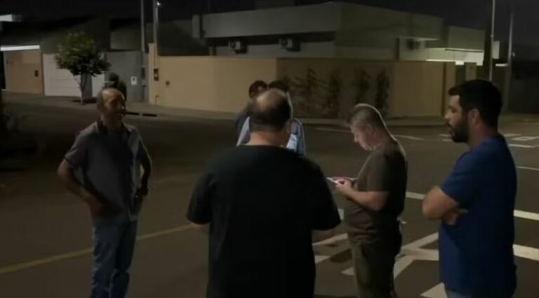 Moradores de Votuporanga reclamam de mau cheiro proveniente de frigorífico de frangos