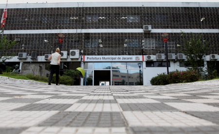 Fachada_Prefeitura3 Veja o que abre e fecha nas cidades da região no feriado de 9 de julho