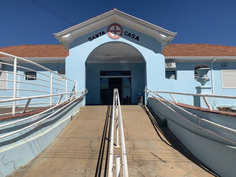 Após afogamento de bebê, família tenta resgate e veículo tomba em rodovia