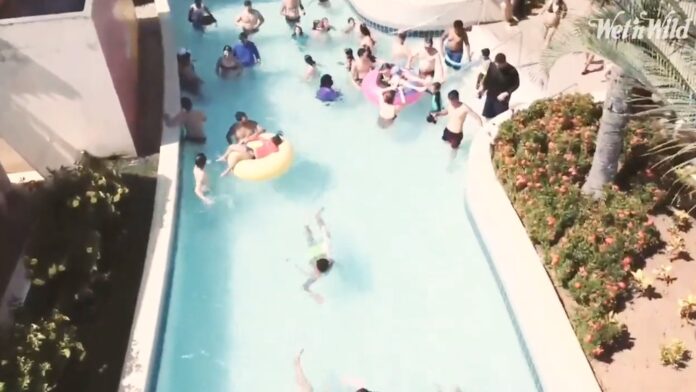 A empresa busca homens e mulheres na melhor idade para preencher posições operacionais A empresa busca homens e mulheres na melhor idade para preencher posições operacionais.