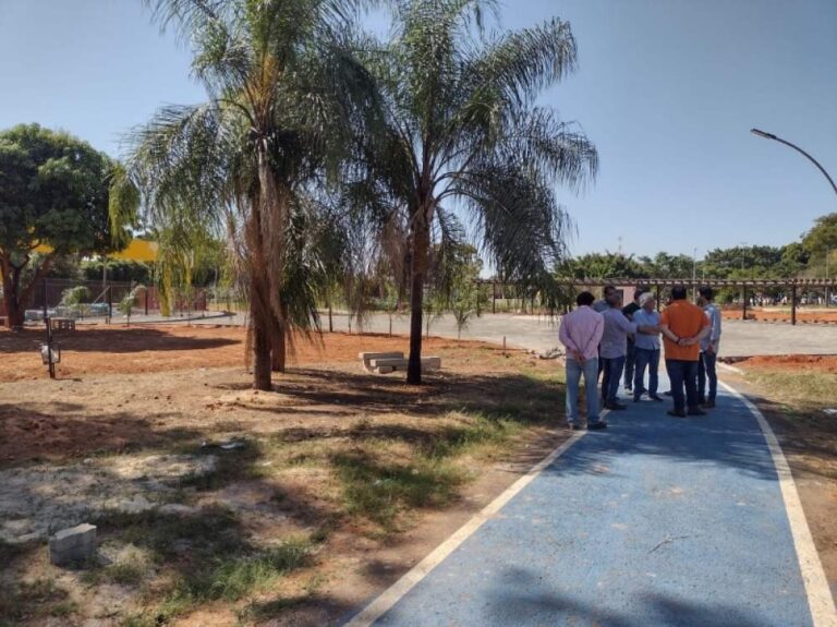 Penápolis reinaugura Parque Maria Chica