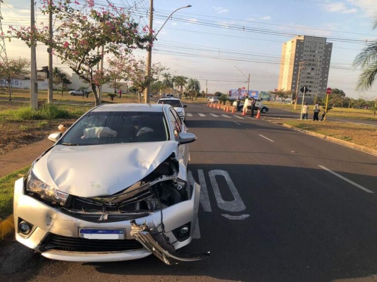 Mulher sofre capotamento em acidente no bairro Concórdia de Araçatuba