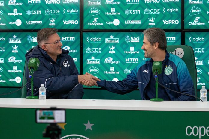 Profissional chega para substituir Toninho Cecílio, demitido na última segunda-feira