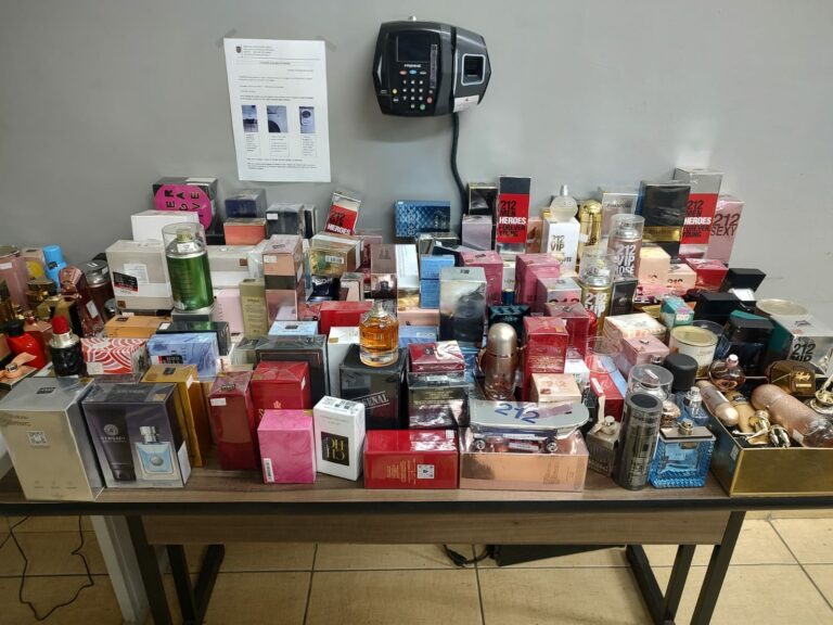 Dupla furta R$ 100 mil em produtos de perfumaria em Pinda