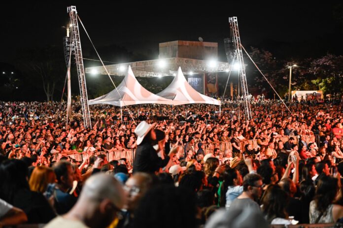 Show-concerto na Praça Arautos da Paz foi uma das atrações deste domingo em homenagem aos 250 anos de Campinas