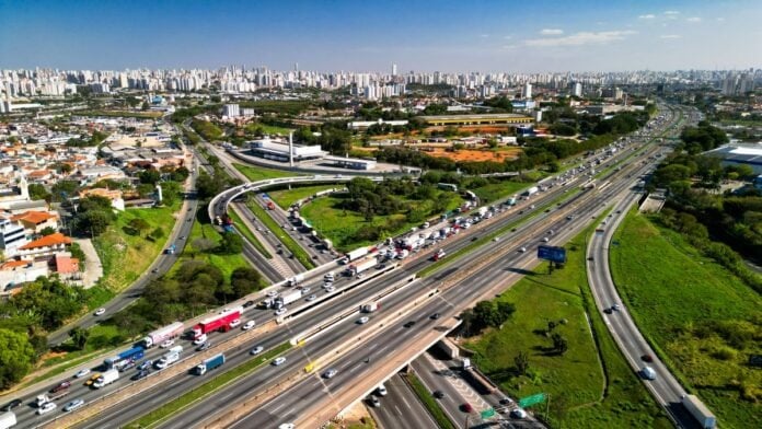 Acompanhe o andamento das obras na Dutra no Vale do Paraíba