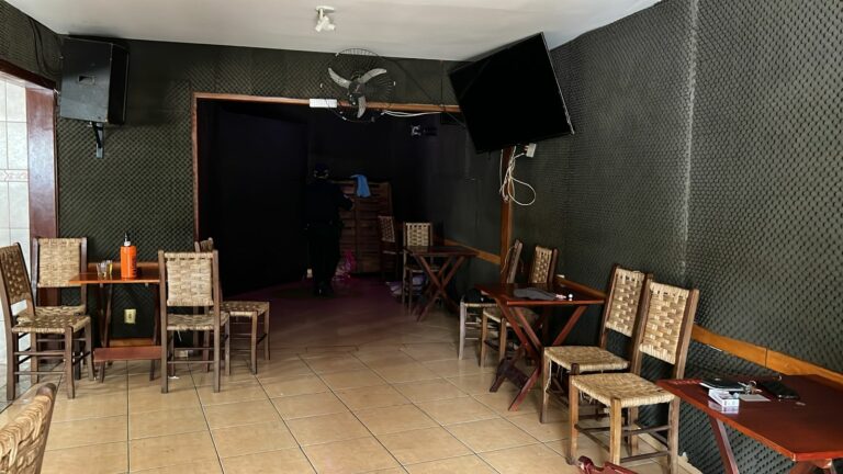 Suspeito comércio do crime: máquinas caça-níqueis encontradas, polícia investiga ponto de prostituição e tráfico de drogas