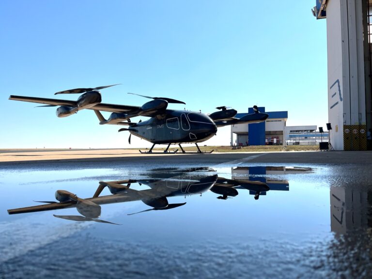 Embraer divulga imagens do protótipo finalizado do "carro voador"