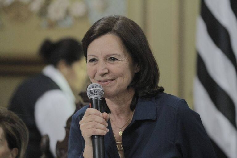 Ex-secretária da administração Dárcy Vera morre aos 70 anos