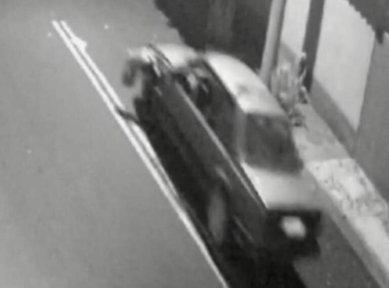 Veículo supostamente envolvido em morte de motociclista é encontrado incendiado em Birigui